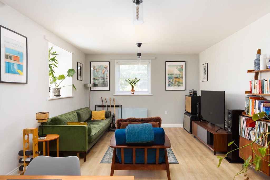 Property photo 1 of 24 52 Muller House-13.Jpg