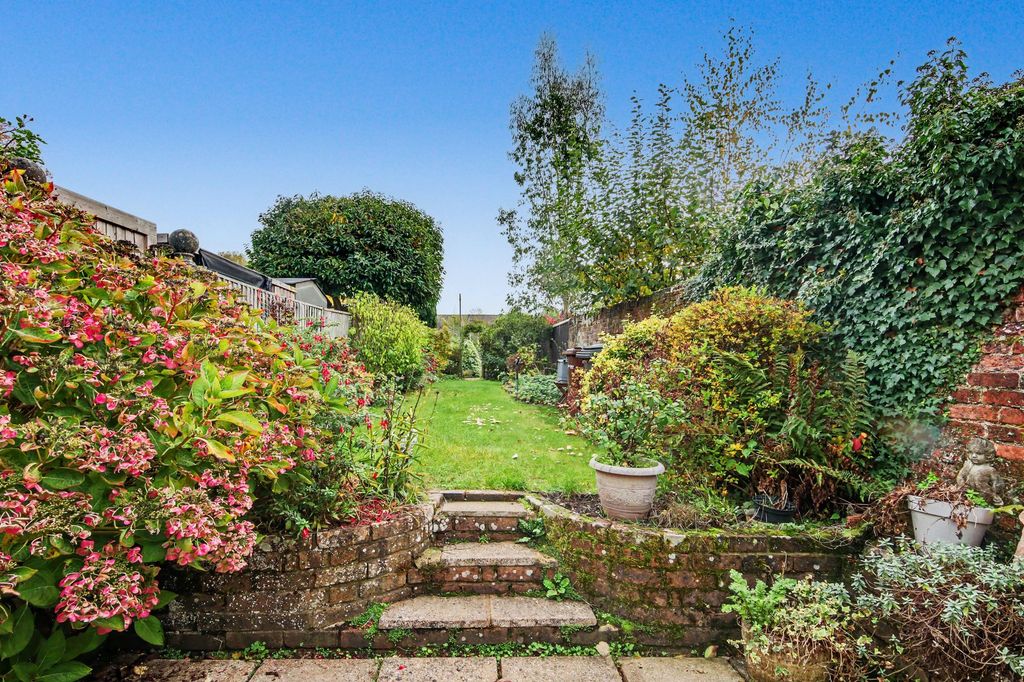 Property photo 3 of 14
