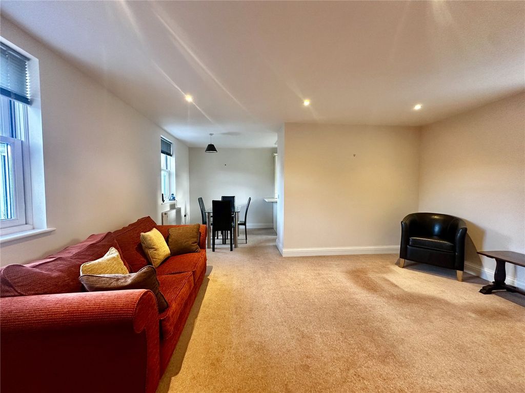Property photo 2 of 9 Picture No. 03