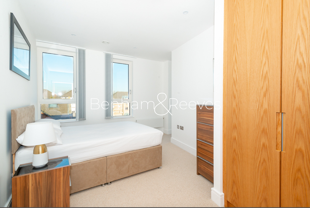 Property photo 3 of 9