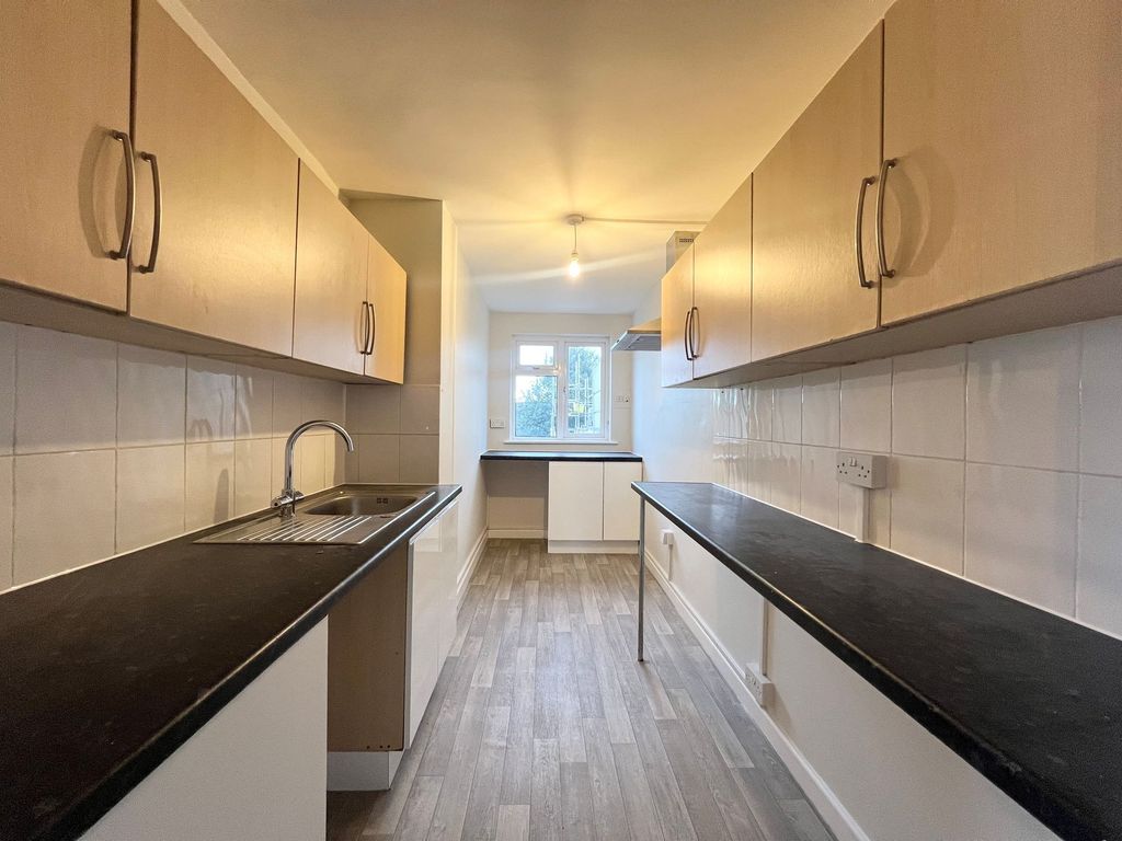 Additional image 4 of 2 bed flat for saleFlat 3 Ashley House, St Saviour JE2