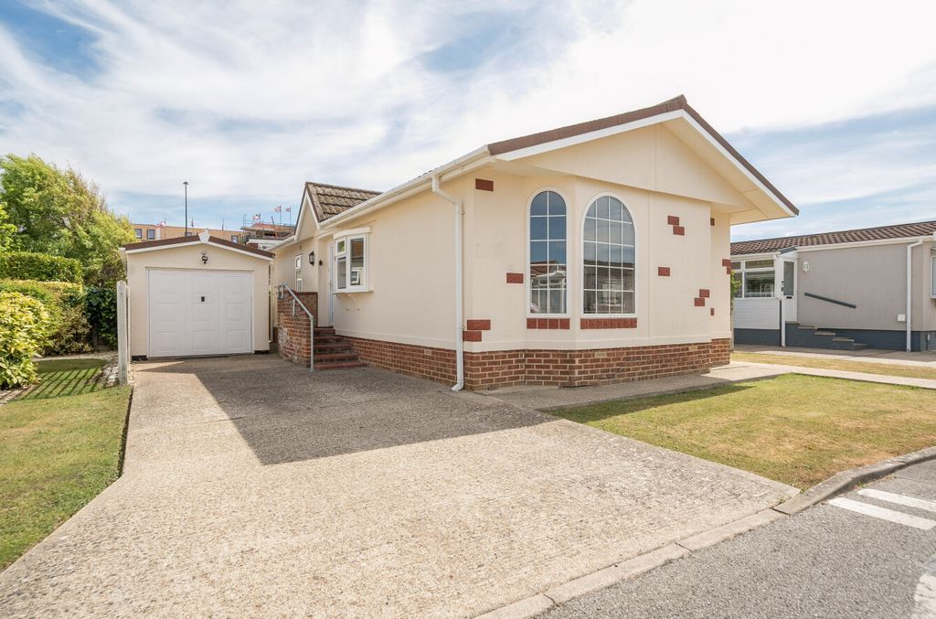 Property photo 1 of 15 1486304-24-6A4Bdb...