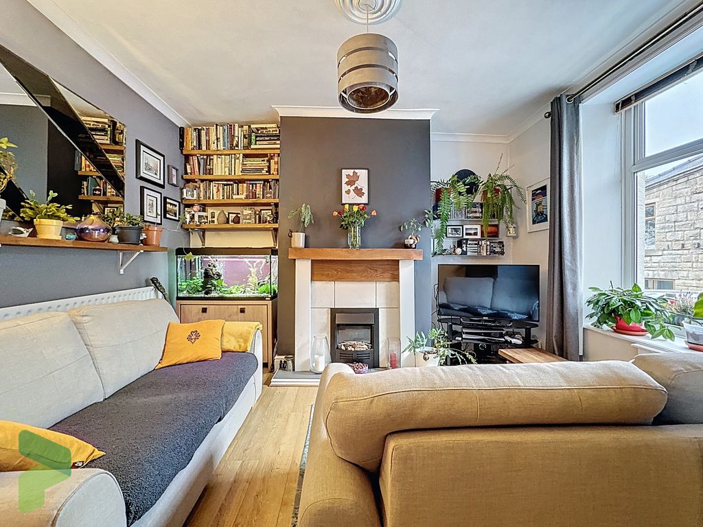 Property photo 2 of 14 Living Room