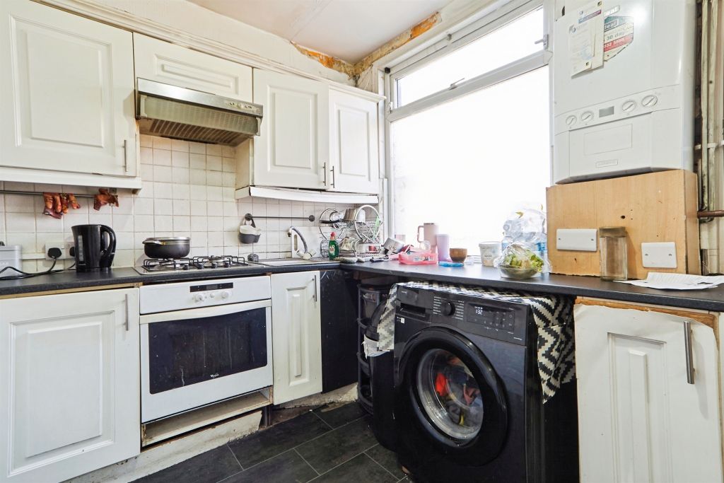Property photo 3 of 17