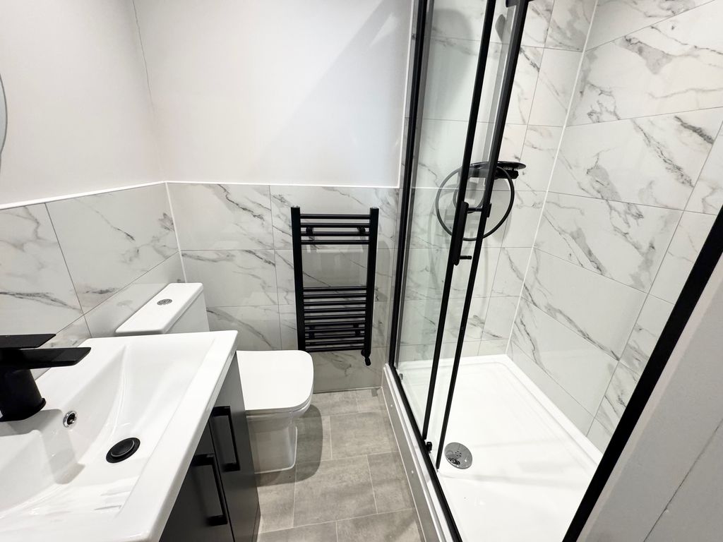 Property photo 3 of 15 Bedroom