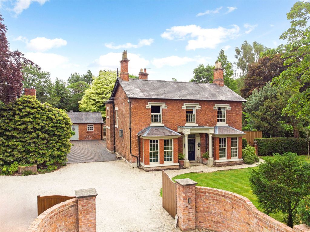 Property photo 1 of 22 Heath House