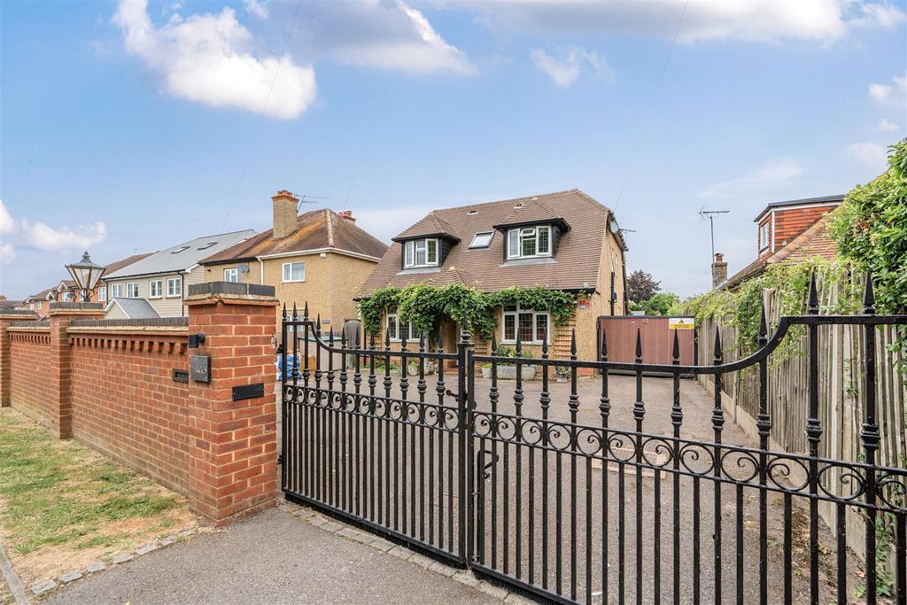 Property photo 1 of 13 Exterior