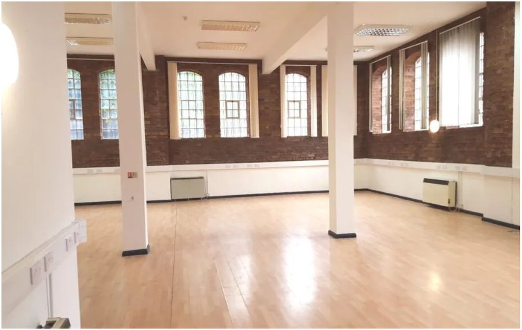 Property photo 3 of 8