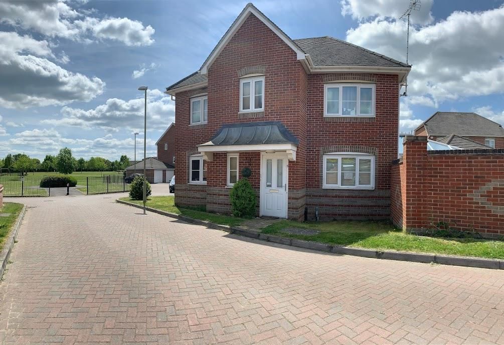Property photo 1 of 12