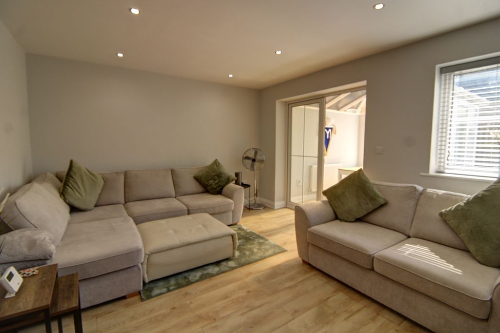 Property photo 3 of 19 3