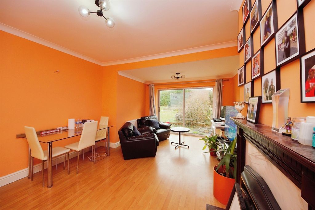 Property photo 2 of 15