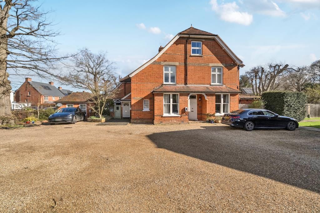 Property photo 1 of 10 External View