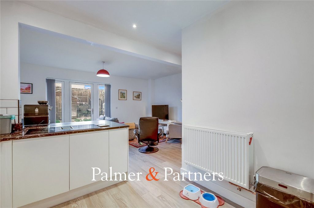 Property photo 3 of 24 Picture No. 21