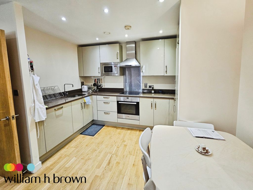 Property photo 2 of 11 Image