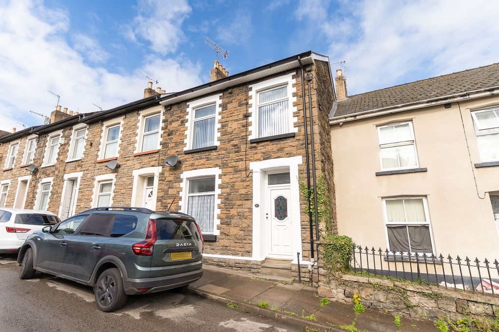 Property photo 1 of 22