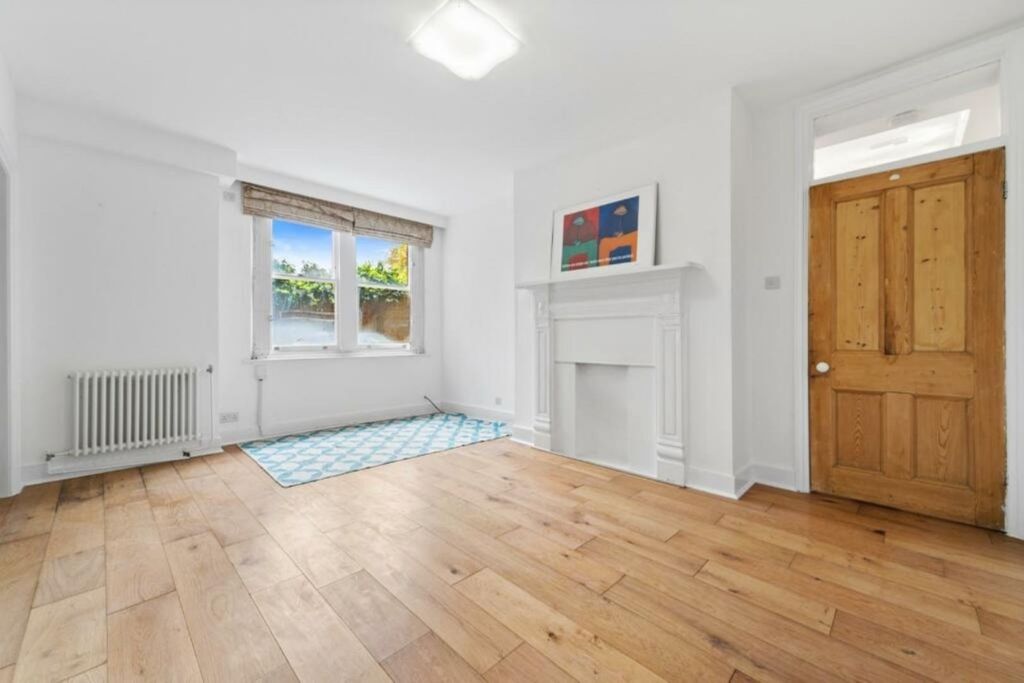 Property photo 1 of 12 Reception Room