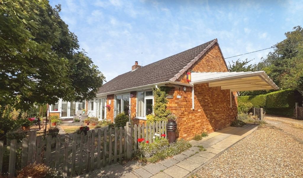 Property photo 2 of 31