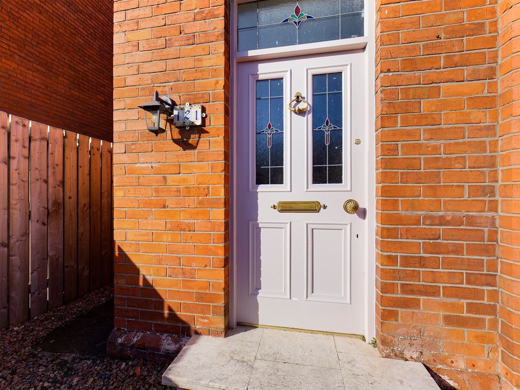 Property photo 2 of 23