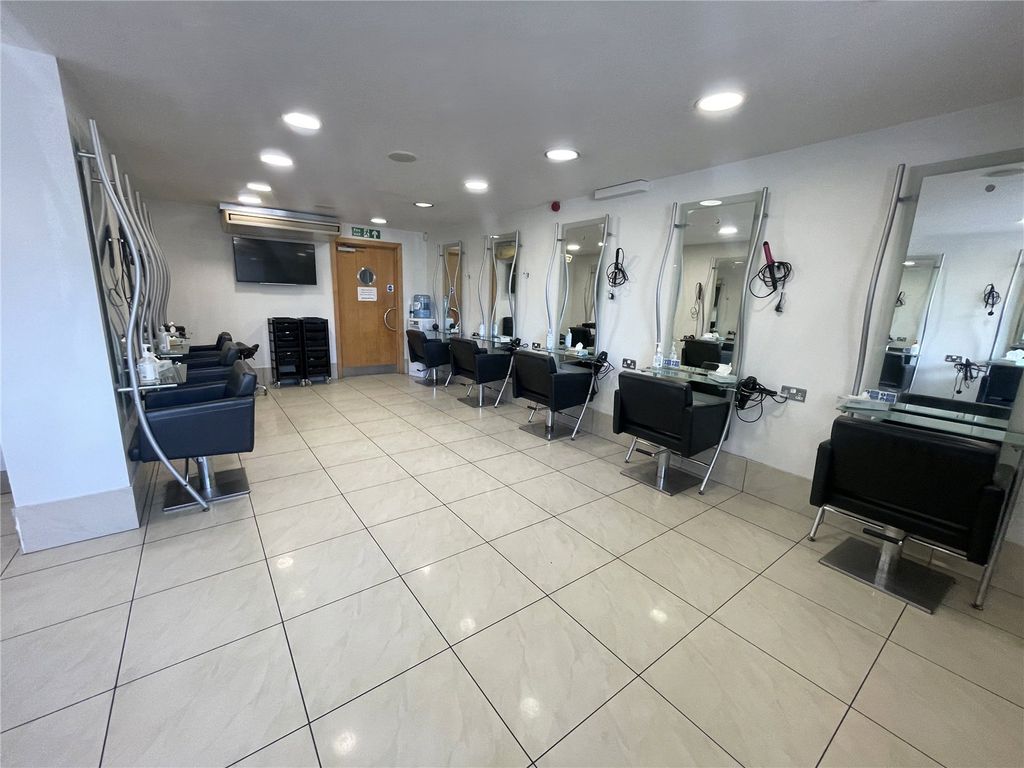 Property photo 2 of 6 Picture No. 05