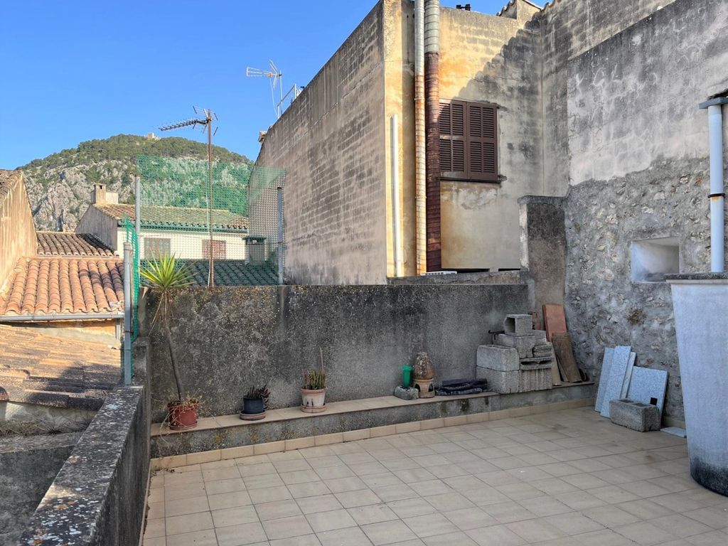 Property photo 1 of 12 18.Jpg