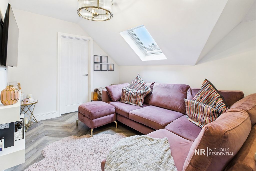 Property photo 3 of 11 Open Plan Living Room