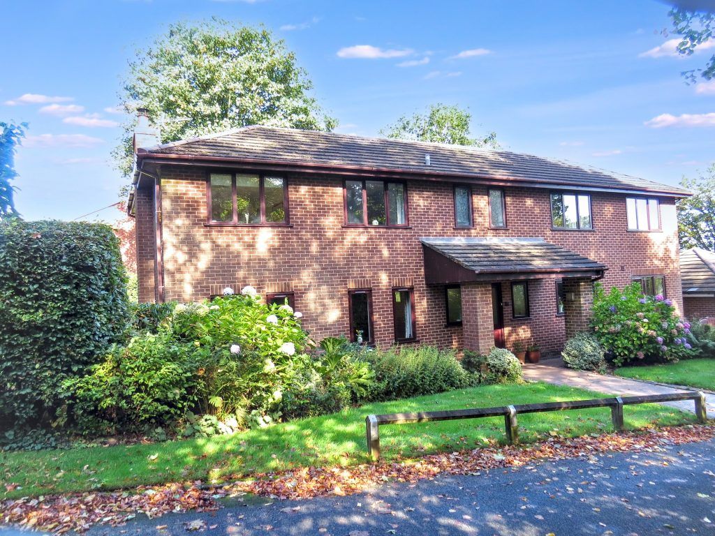 Property photo 2 of 25