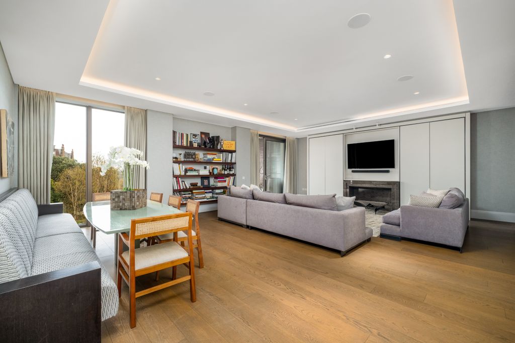 Property photo 3 of 15