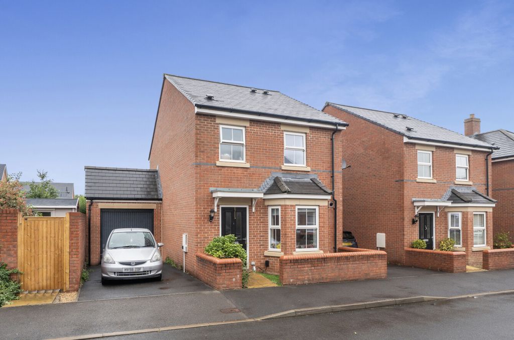 Property photo 1 of 8 1470774-3-6A2069F...