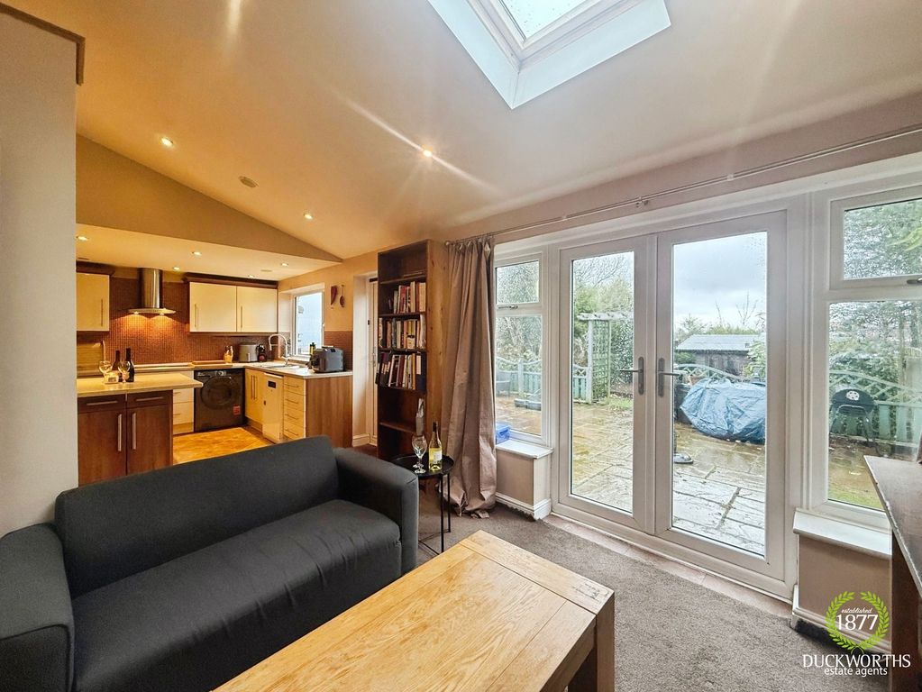 Property photo 3 of 39