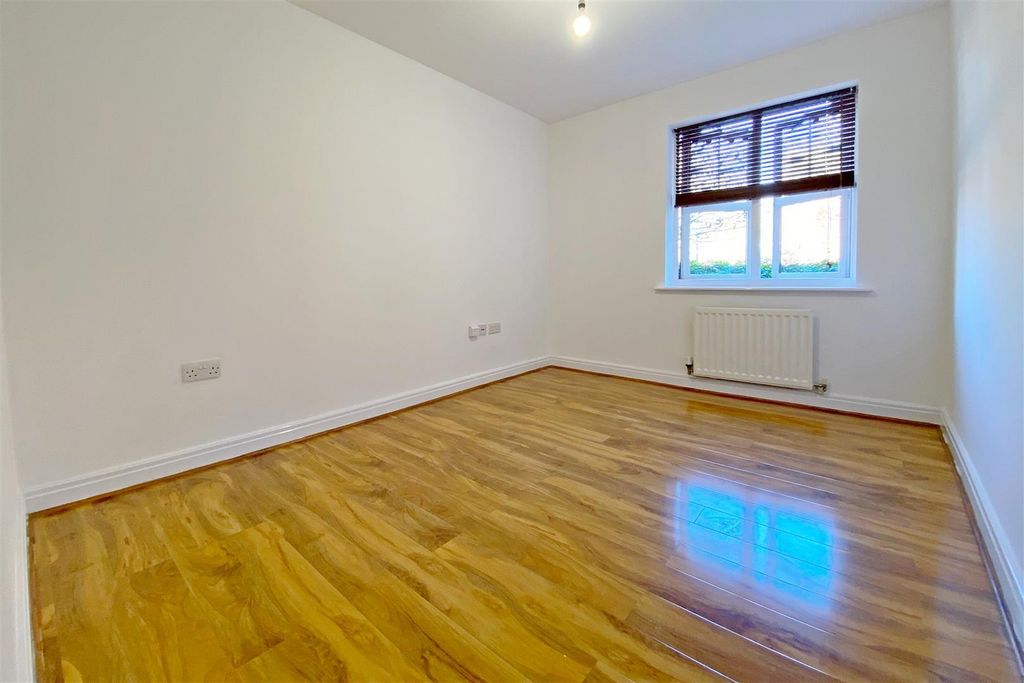 Property photo 2 of 11 Reception Room