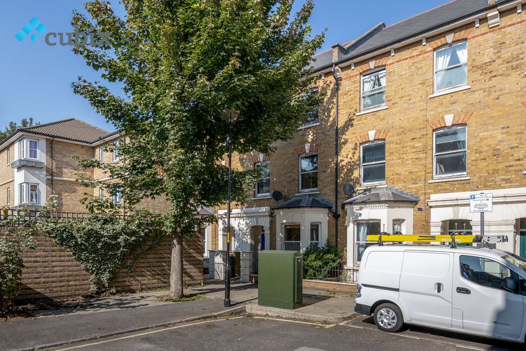Property photo 1 of 37