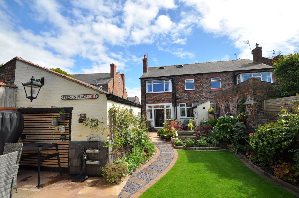 Property photo 3 of 42