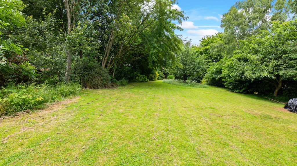 Property photo 3 of 68