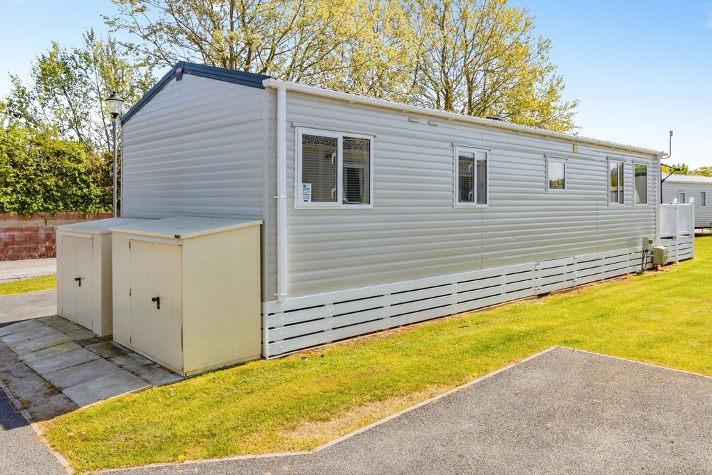 Property photo 2 of 17 Pbox-Img.Jpg