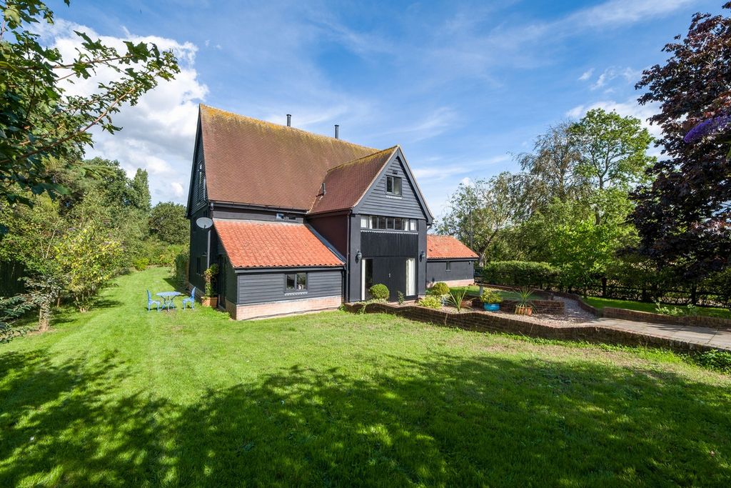 Property photo 1 of 41