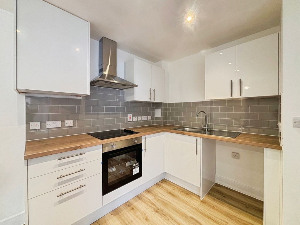 Property photo 1 of 10 Pbox-Img.Jpg
