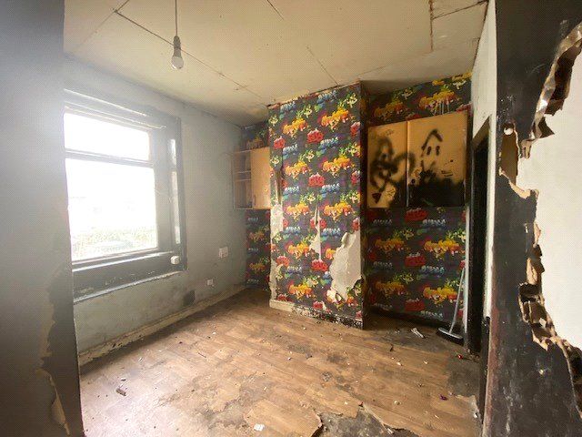 Property photo 3 of 10 Dining Room