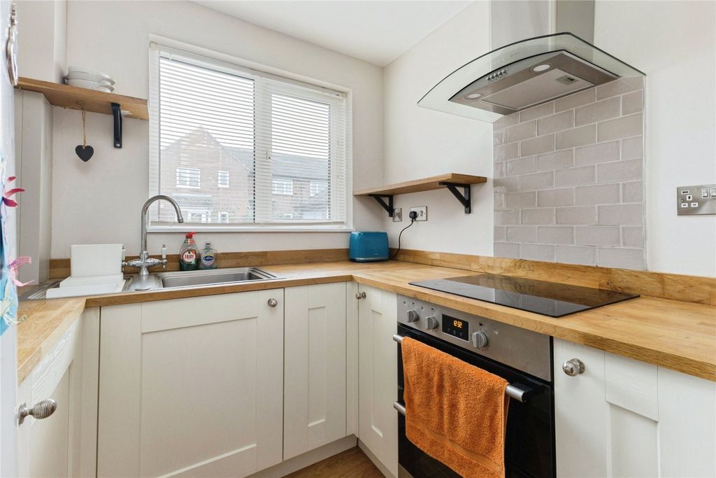 Property photo 2 of 17 Picture No. 08