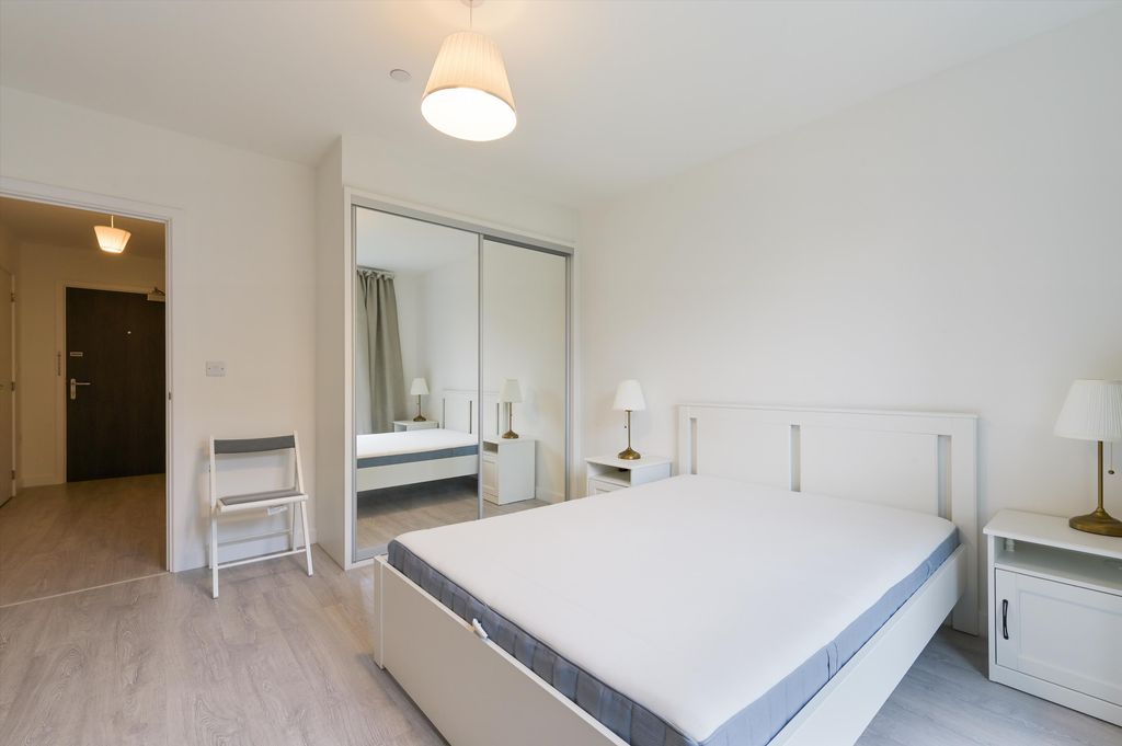 Property photo 3 of 11 Image