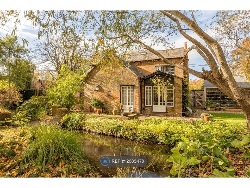 Property photo 3 of 8