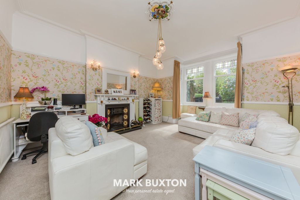Property photo 3 of 48