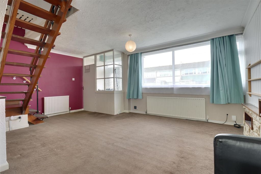 Property photo 3 of 20 787Eccfc-0A6B-4Abb-Be0A-F27976Be5C11_1_201_A.Jpeg