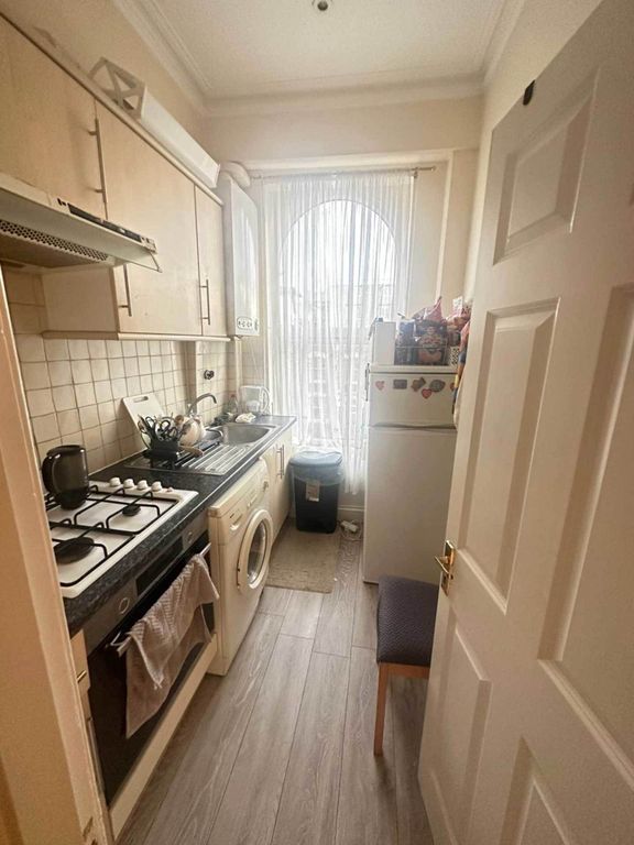 Property photo 3 of 4