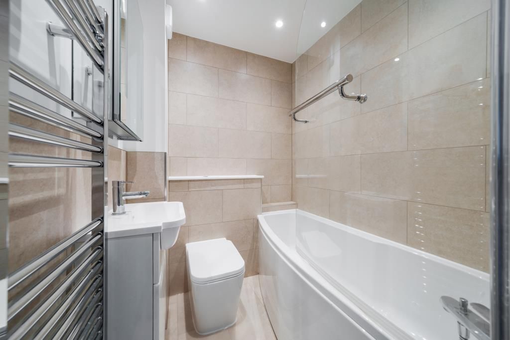 Property photo 2 of 11 Bedroom