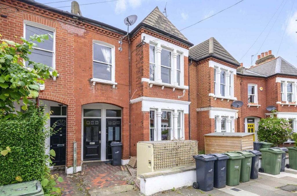 Property photo 1 of 6