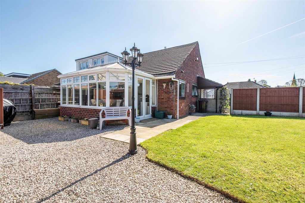 Property photo 3 of 22 Garden