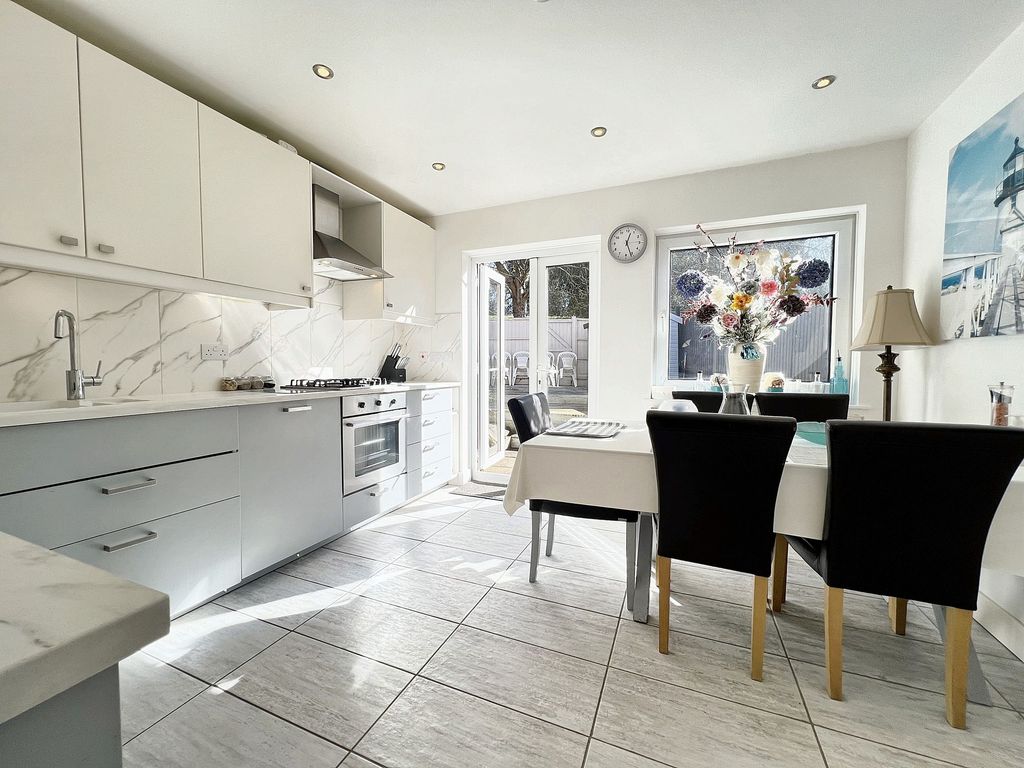 Property photo 3 of 10 Kitchen/Diner