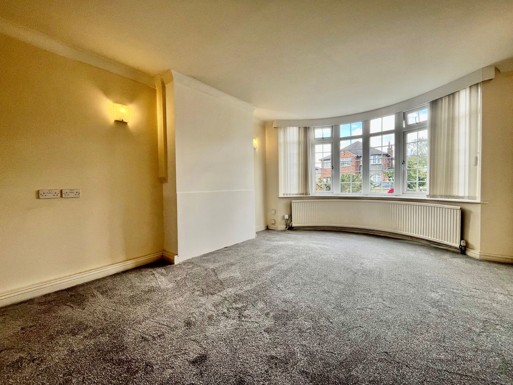 Property photo 2 of 12 Image