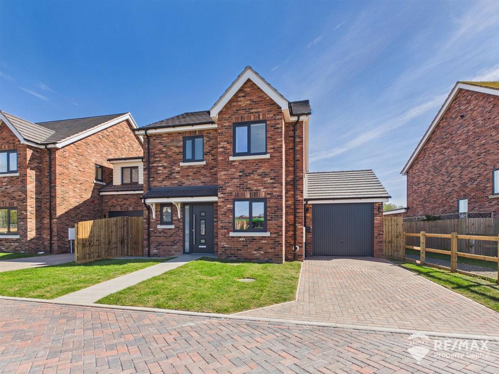 Property photo 1 of 24 Frontage.Jpg