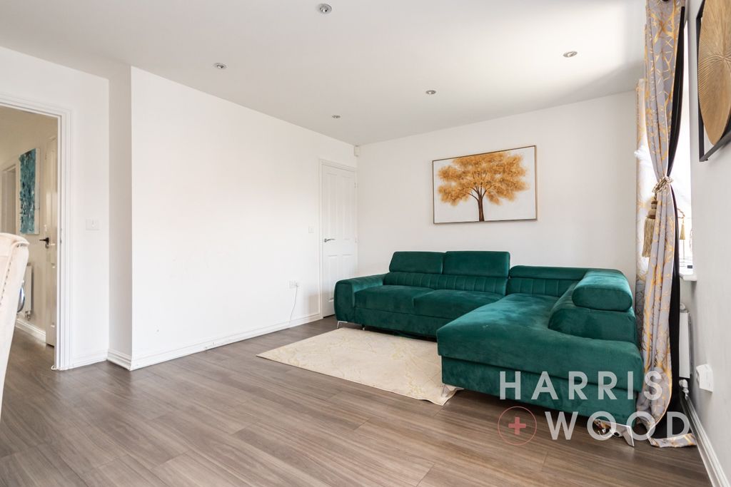 Property photo 3 of 18 4283216